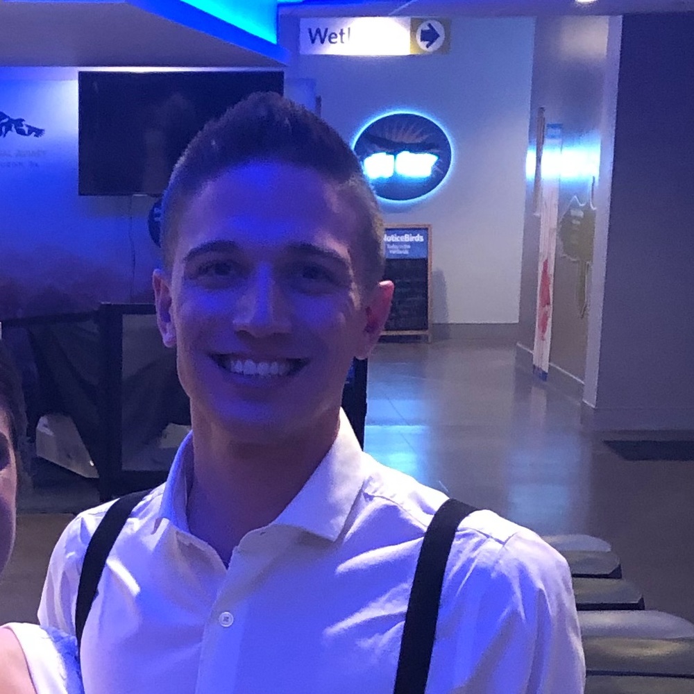 Meet your Posher, Alex